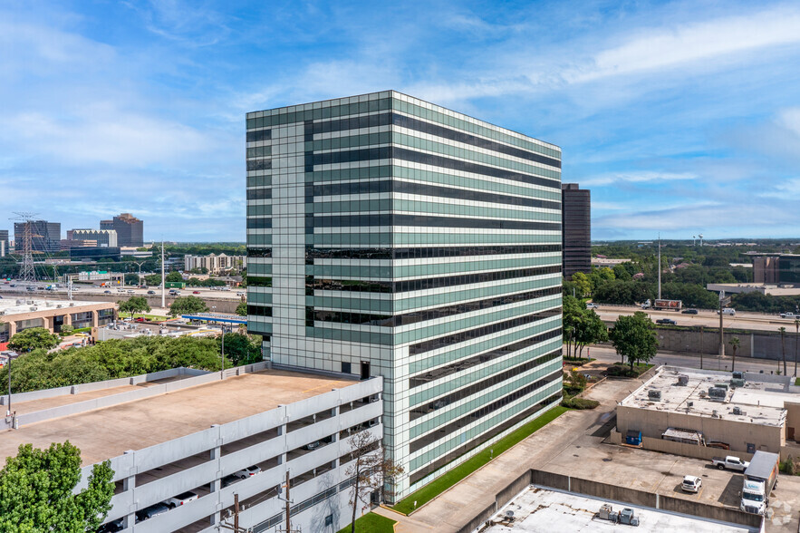 400 N Sam Houston Pky E, Houston, TX for lease - Building Photo - Image 3 of 20