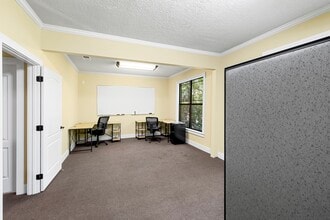 5991 Parkway North Blvd, Cumming, GA for lease Interior Photo- Image 1 of 2