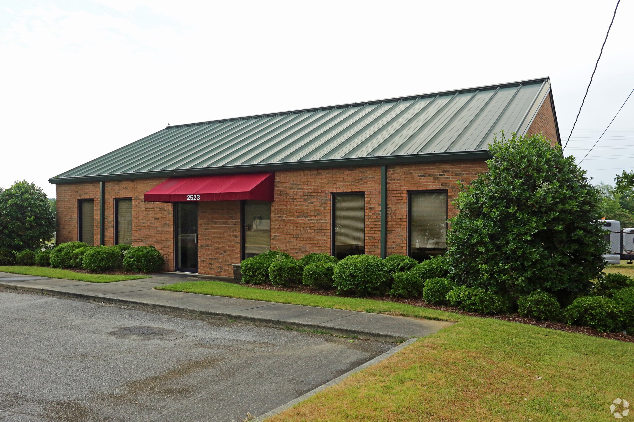 2523 Commerce Cir, Birmingham, AL for sale Primary Photo- Image 1 of 1