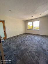 505 SW Mill View Way, Bend, OR for lease Building Photo- Image 1 of 6