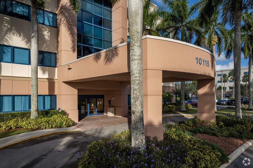 10115 Forest Hill Blvd, Wellington, FL for lease - Building Photo - Image 3 of 6