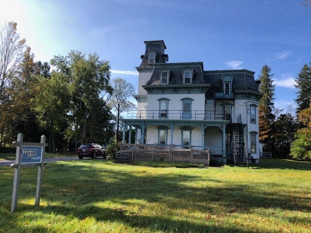 8196 Green Rd, Hubbardsville, NY for sale - Building Photo - Image 1 of 54