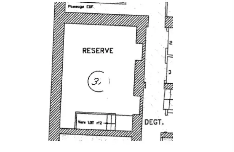 Retail in Paris for lease Floor Plan- Image 1 of 1