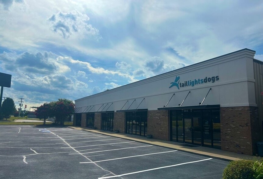 284 Rocky Creek Rd, Greenville, SC for lease - Building Photo - Image 1 of 9