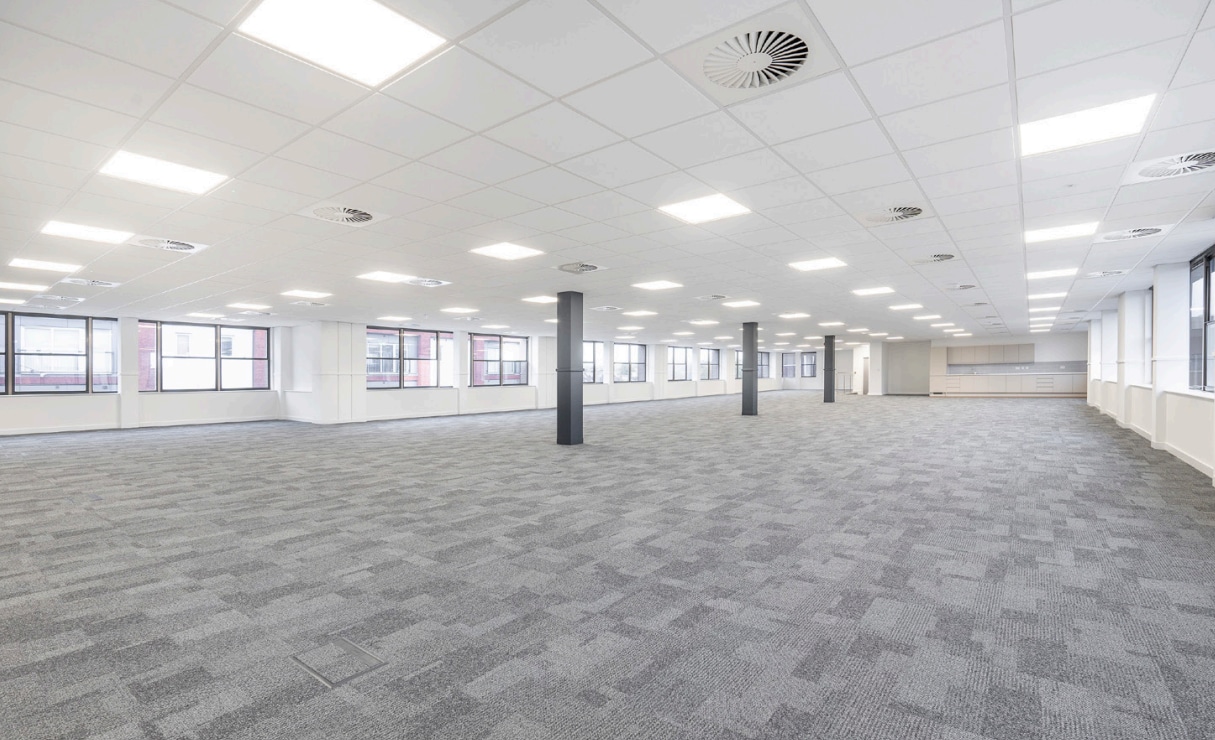 Railway Approach, Wallington for lease Interior Photo- Image 1 of 6