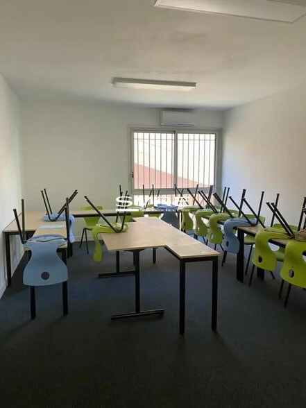 Office in Marseille for lease - Interior Photo - Image 1 of 1