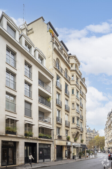 2 Rue D'Assas, Paris for lease - Building Photo - Image 3 of 4