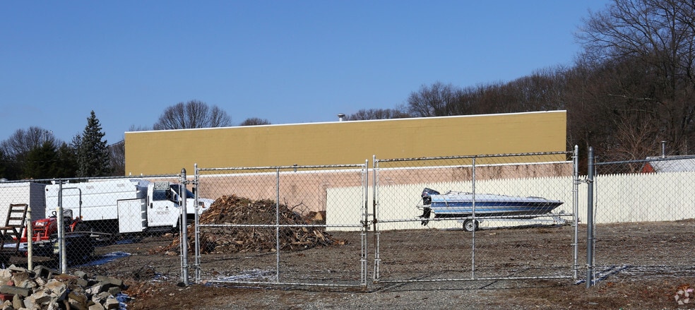 2624 Powell Ave, Pennsauken, NJ for lease - Building Photo - Image 3 of 4