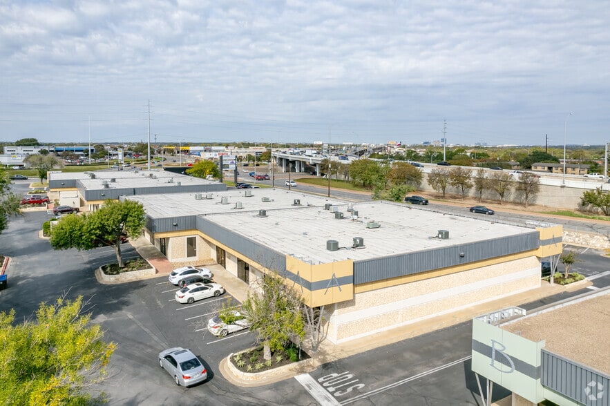 7801 N Lamar Blvd, Austin, TX for lease - Building Photo - Image 3 of 18