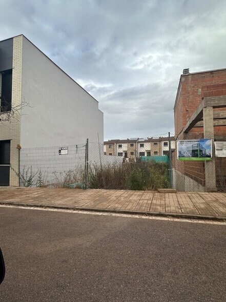 Land in Cáceres for sale - Building Photo - Image 3 of 5