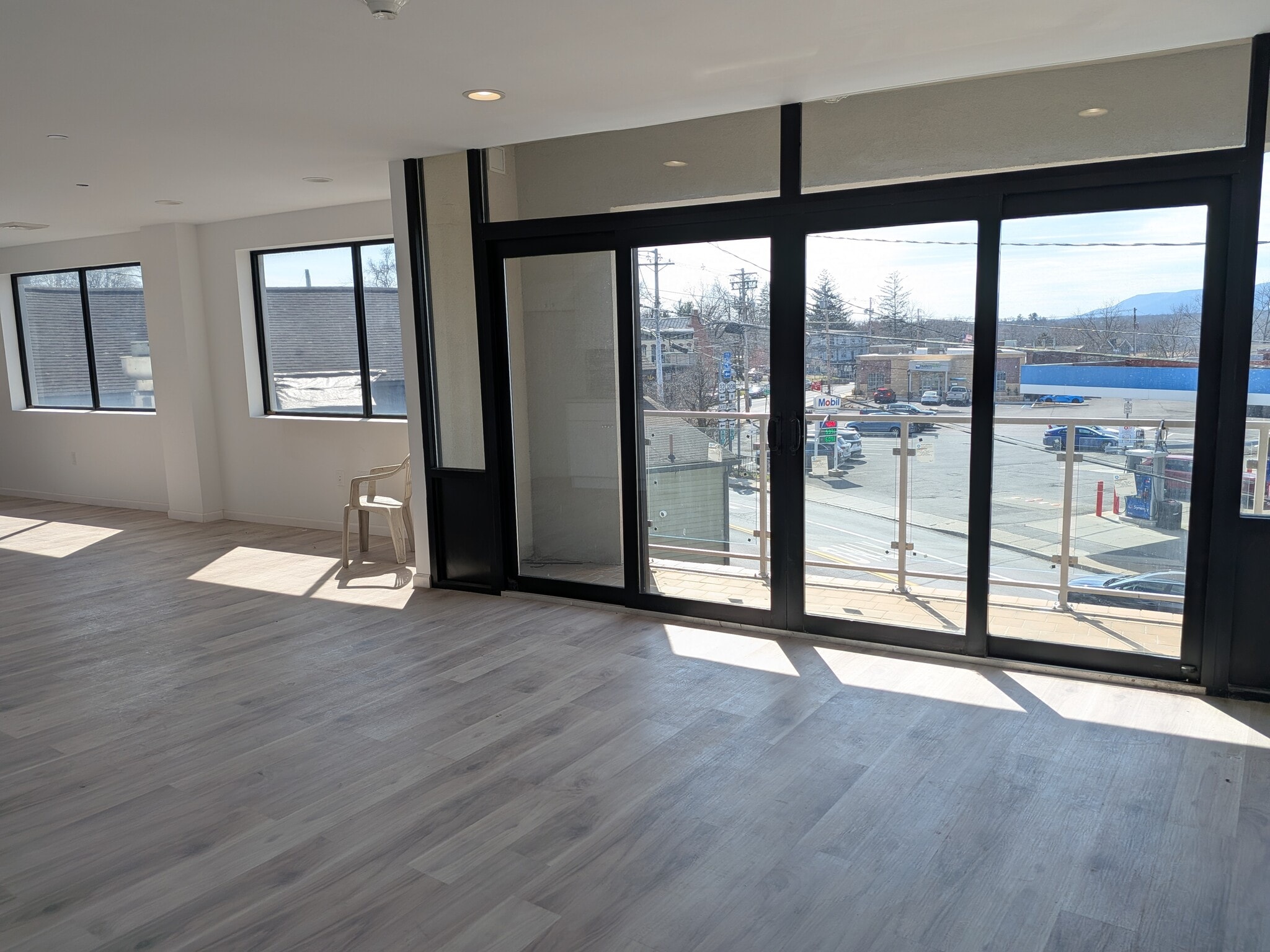 51 Main St, New Paltz, NY for lease Interior Photo- Image 1 of 10
