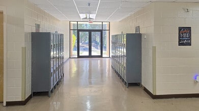 6015 Old Stone Mountain Rd, Stone Mountain, GA for lease Building Photo- Image 2 of 9