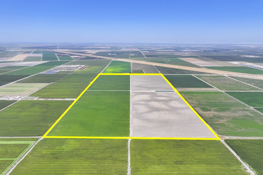 Avenue 21, Chowchilla, CA for sale - Primary Photo - Image 1 of 1