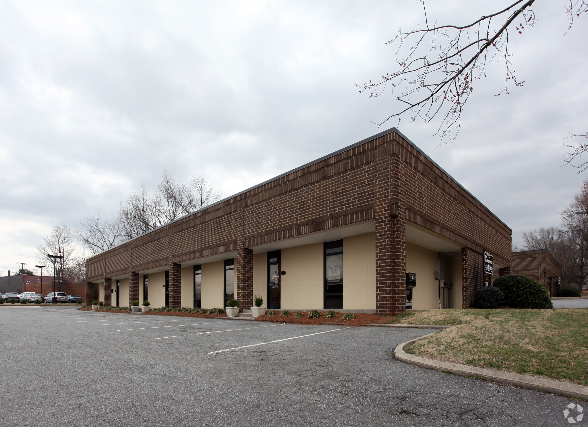 1312 Long St, High Point, NC for sale Primary Photo- Image 1 of 1