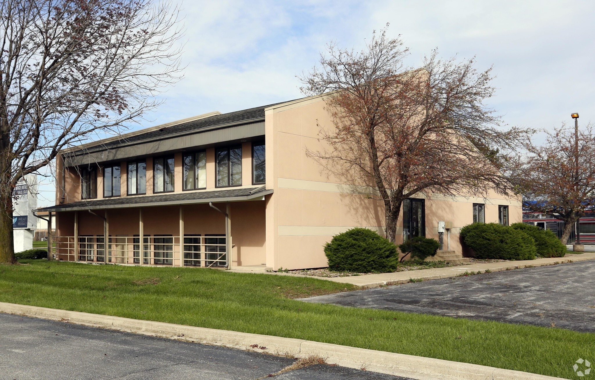 3349 Willowcreek Rd, Portage, IN for lease Primary Photo- Image 1 of 8