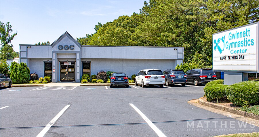 927 Killian Hill Rd SW, Lilburn, GA for sale - Building Photo - Image 1 of 1