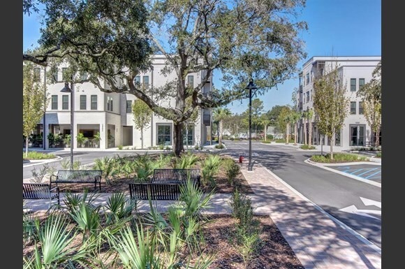 1421 Shucker Cir, Mount Pleasant, SC for lease - Building Photo - Image 3 of 44