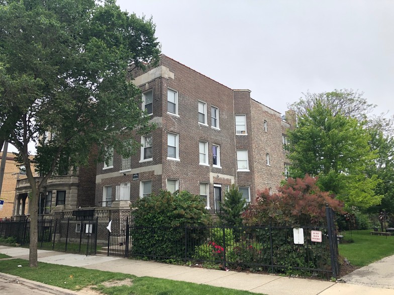 3522 W Jackson Blvd, Chicago, IL for sale - Building Photo - Image 1 of 1