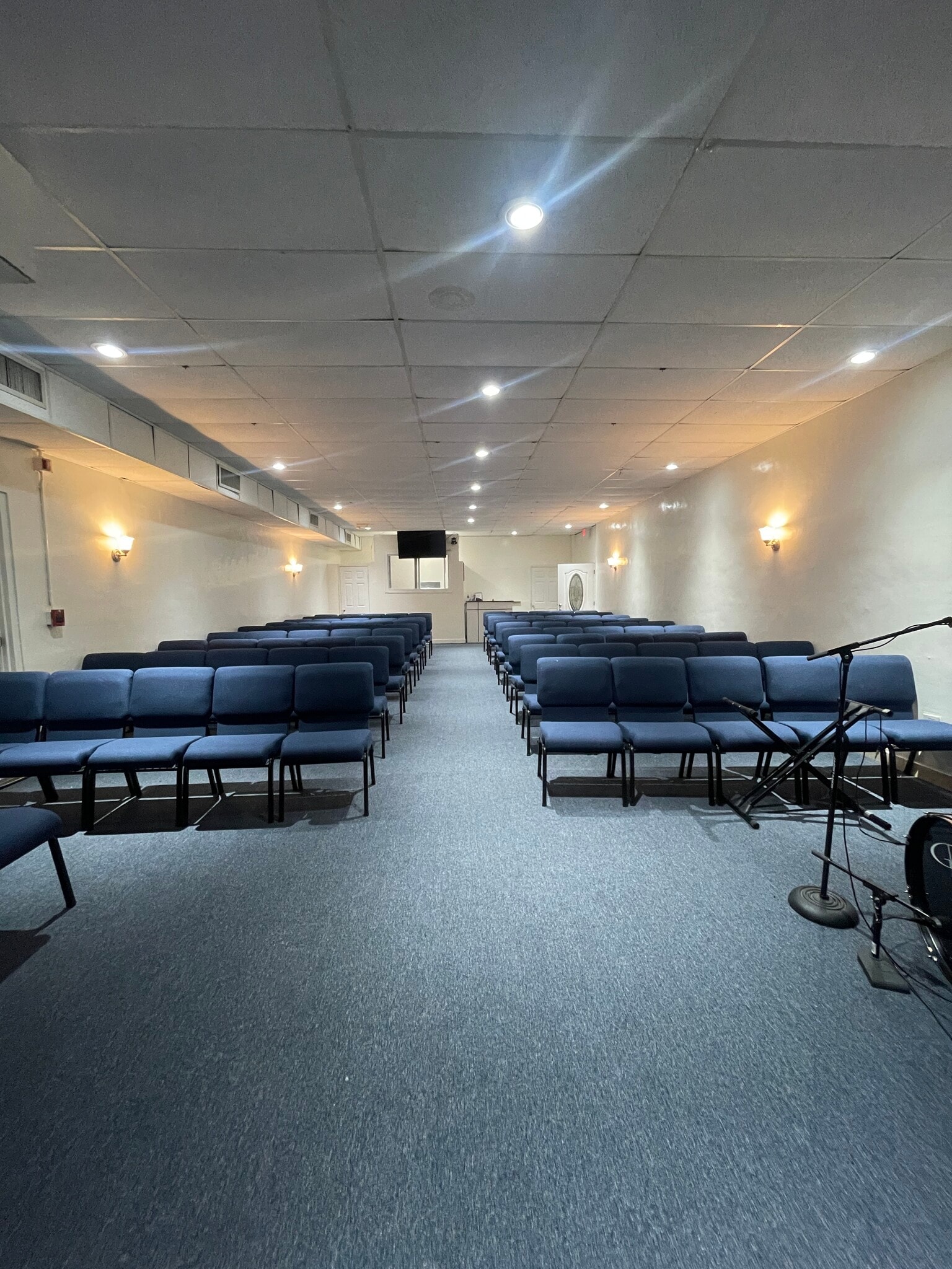 13020 NE 8th Ave, Miami, FL for lease Interior Photo- Image 1 of 7