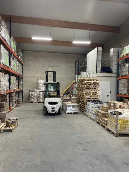 Office in Crépy-en-Valois for lease - Interior Photo - Image 1 of 1