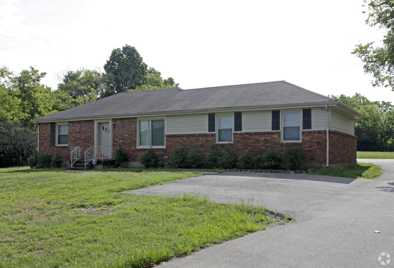 1209 S Graycroft Ave, Madison, TN 37115 | LoopNet