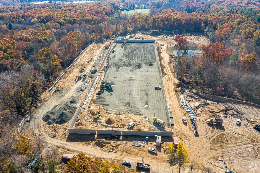 350 W Newberry Rd, Bloomfield, CT for sale - Primary Photo - Image 1 of 1