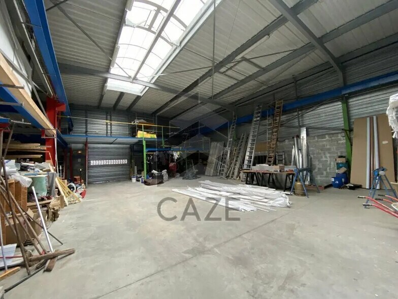 Flex in Artigues-près-Bordeaux for lease - Interior Photo - Image 2 of 6