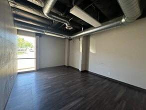 6348-6360 Riverdale St, San Diego, CA for lease Interior Photo- Image 2 of 4