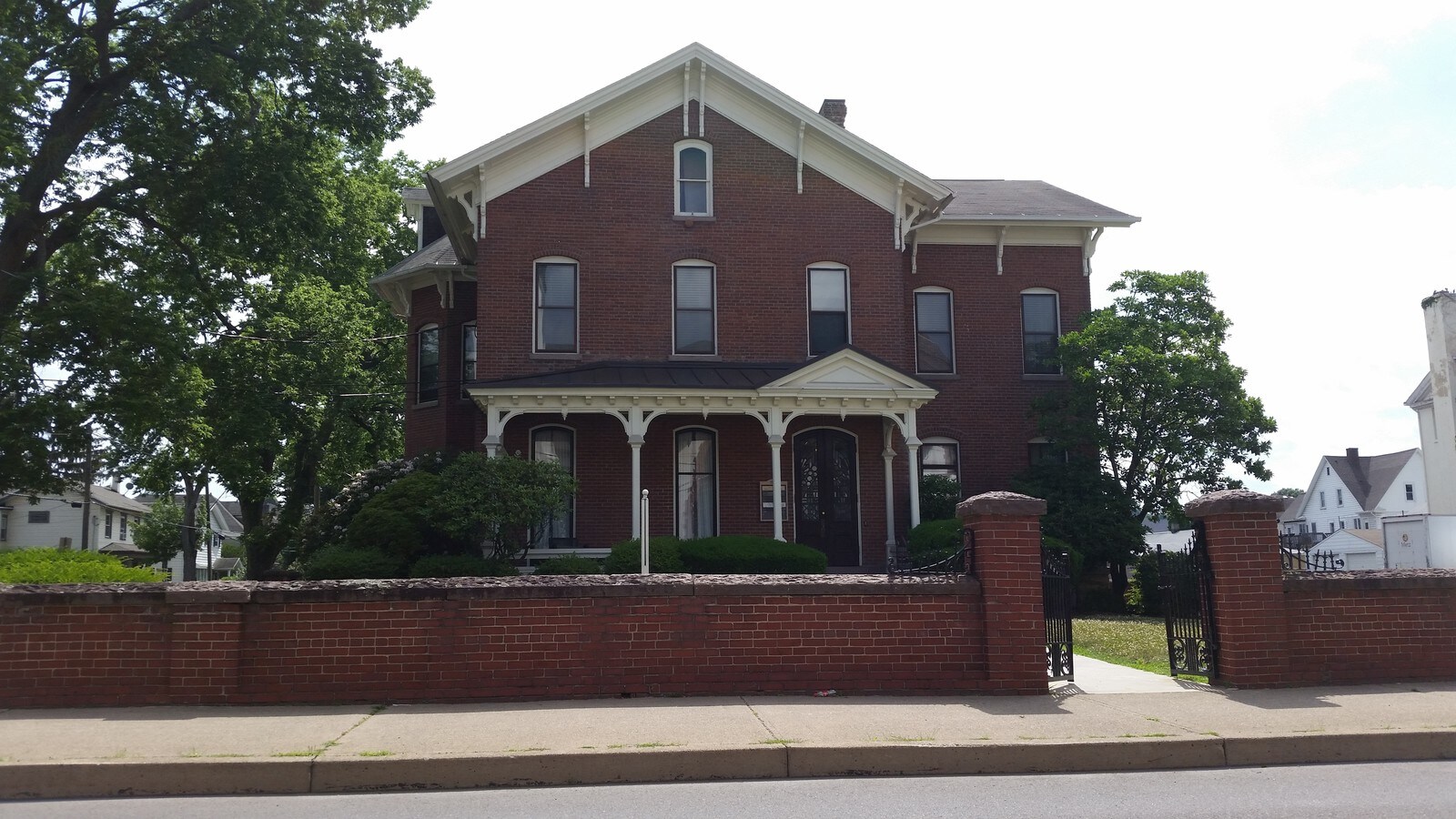 840 W Market St, Kingston, PA 18704