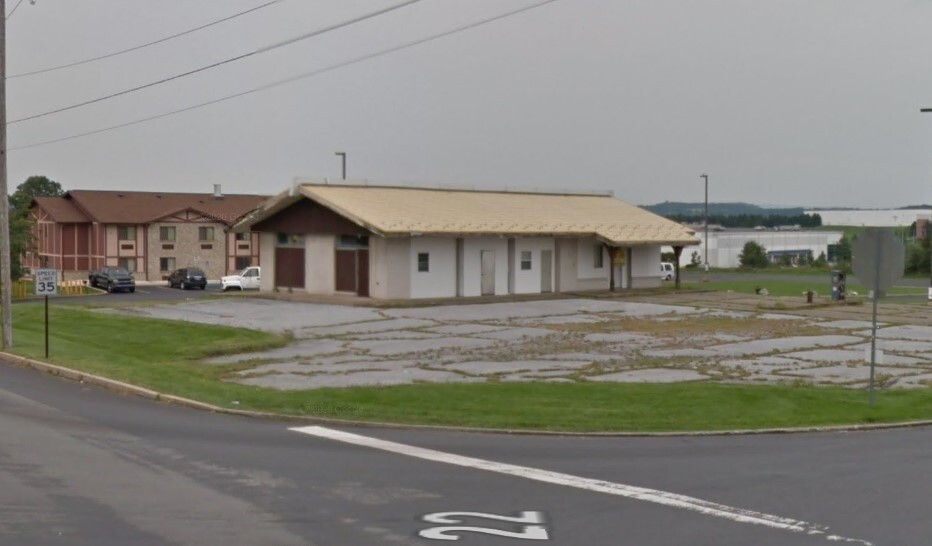 2160 Golden Key Rd, Kutztown, PA for lease - Building Photo - Image 2 of 4