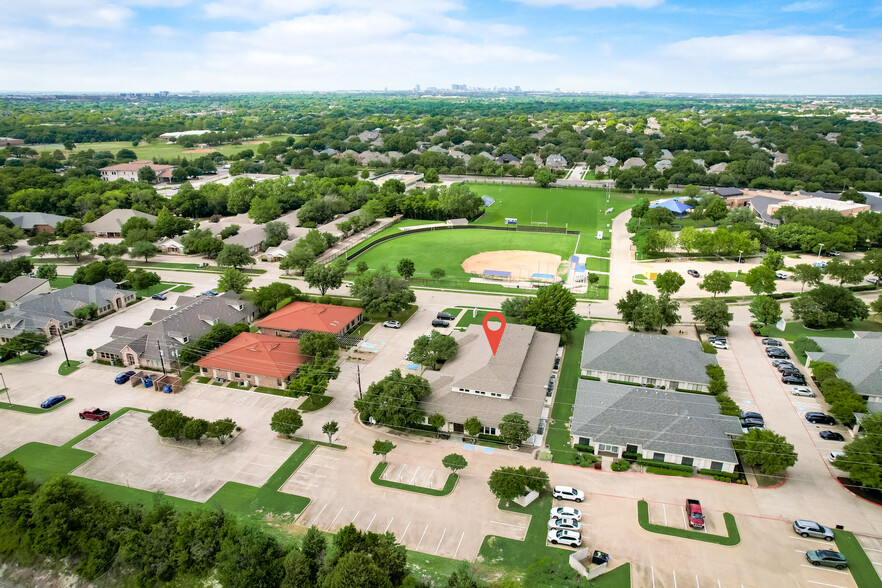 5172 Village Creek Dr, Plano, TX for sale - Building Photo - Image 3 of 19