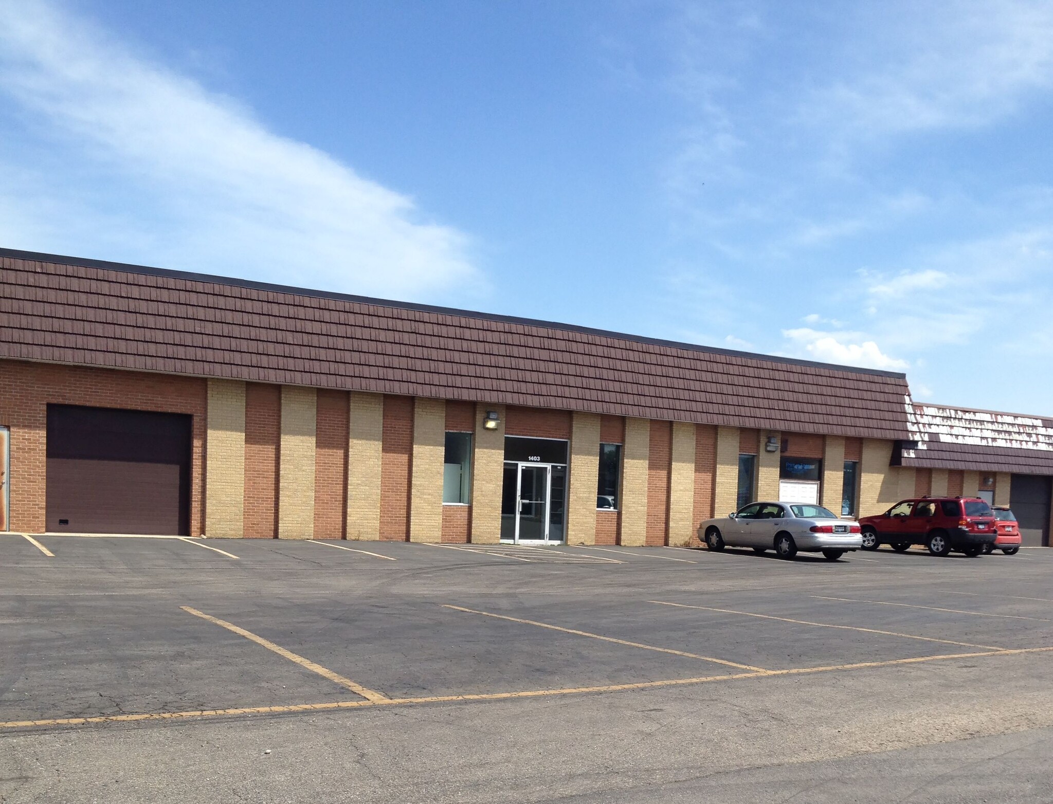 1403 Timber Dr, Elgin, IL for lease Building Photo- Image 1 of 17