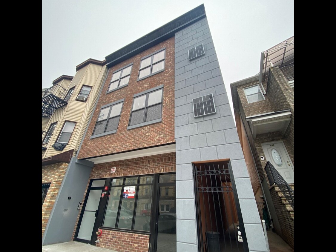 439 Avenue C, Bayonne, NJ for sale Building Photo- Image 1 of 1