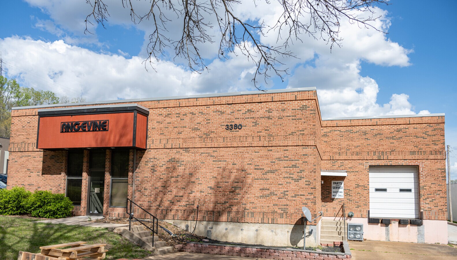 3380 Tree Court Industrial Blvd Kirkwood MO 63122 LoopNet 3380 Tree Court Industrial Blvd Kirkwood MO 63122 LoopNet