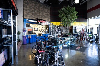 1055 W Red Cliffs Dr, Washington, UT for lease Interior Photo- Image 2 of 11