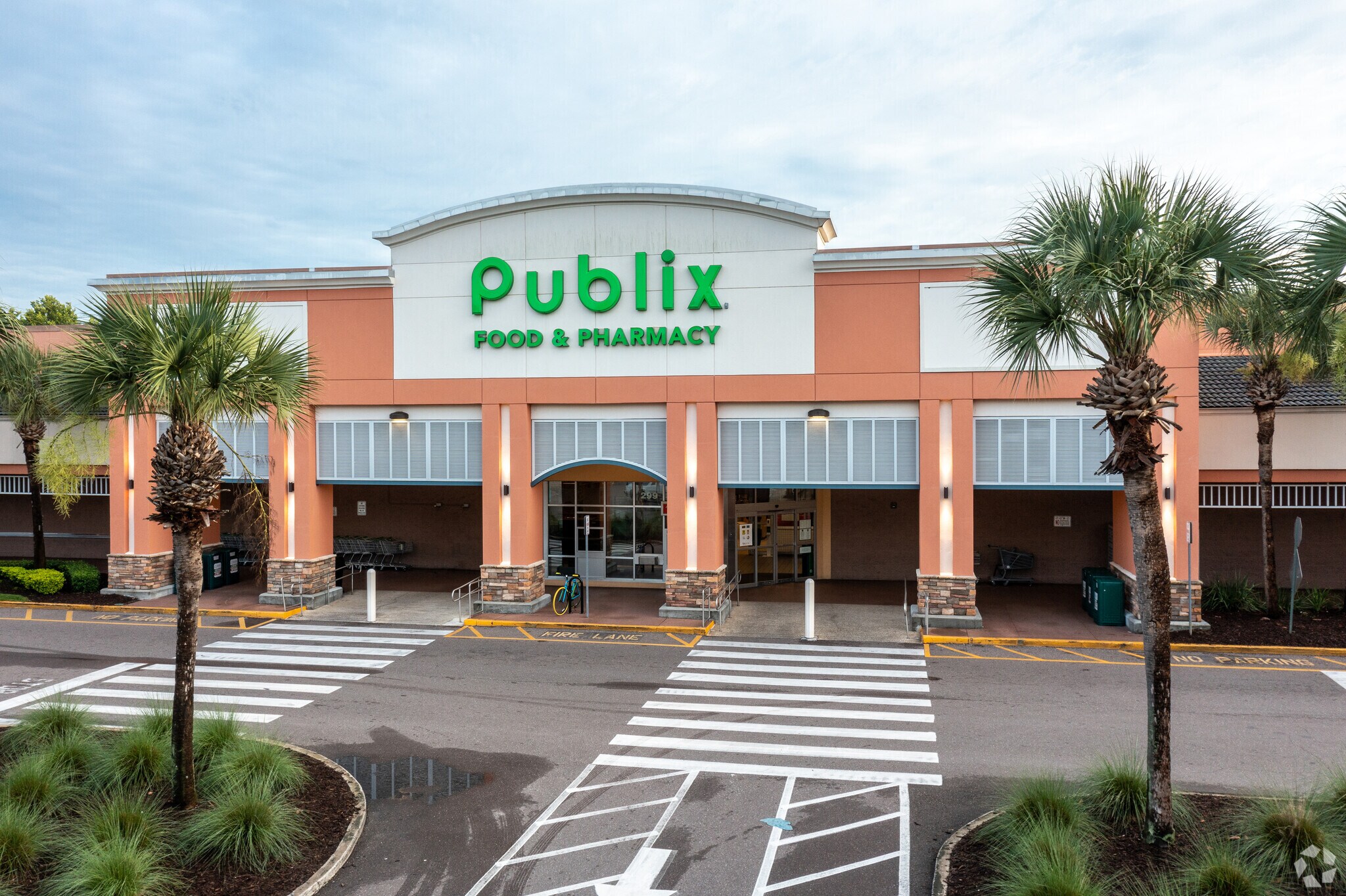 101-299 E International Speedway Blvd, Deland, FL for sale Primary Photo- Image 1 of 1