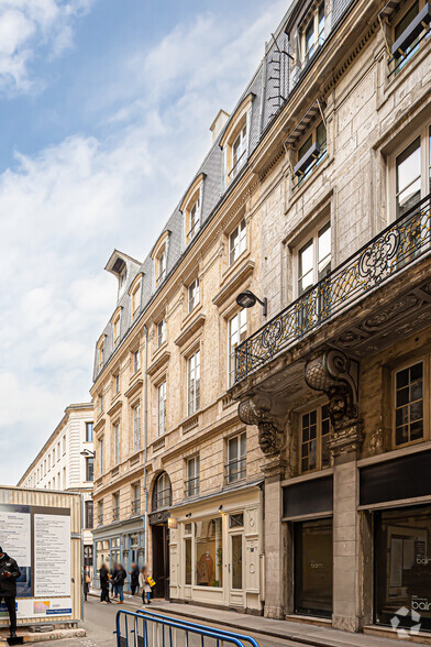 15 Rue Du Colonel Driant, Paris for lease - Building Photo - Image 3 of 6