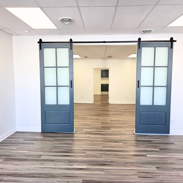 35 S Main St, Winchester, KY for lease - Interior Photo - Image 2 of 14