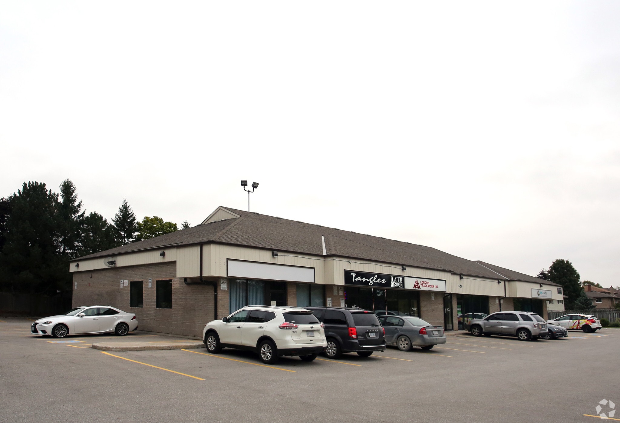 320 Ferndale Ave, London, ON for sale Primary Photo- Image 1 of 1