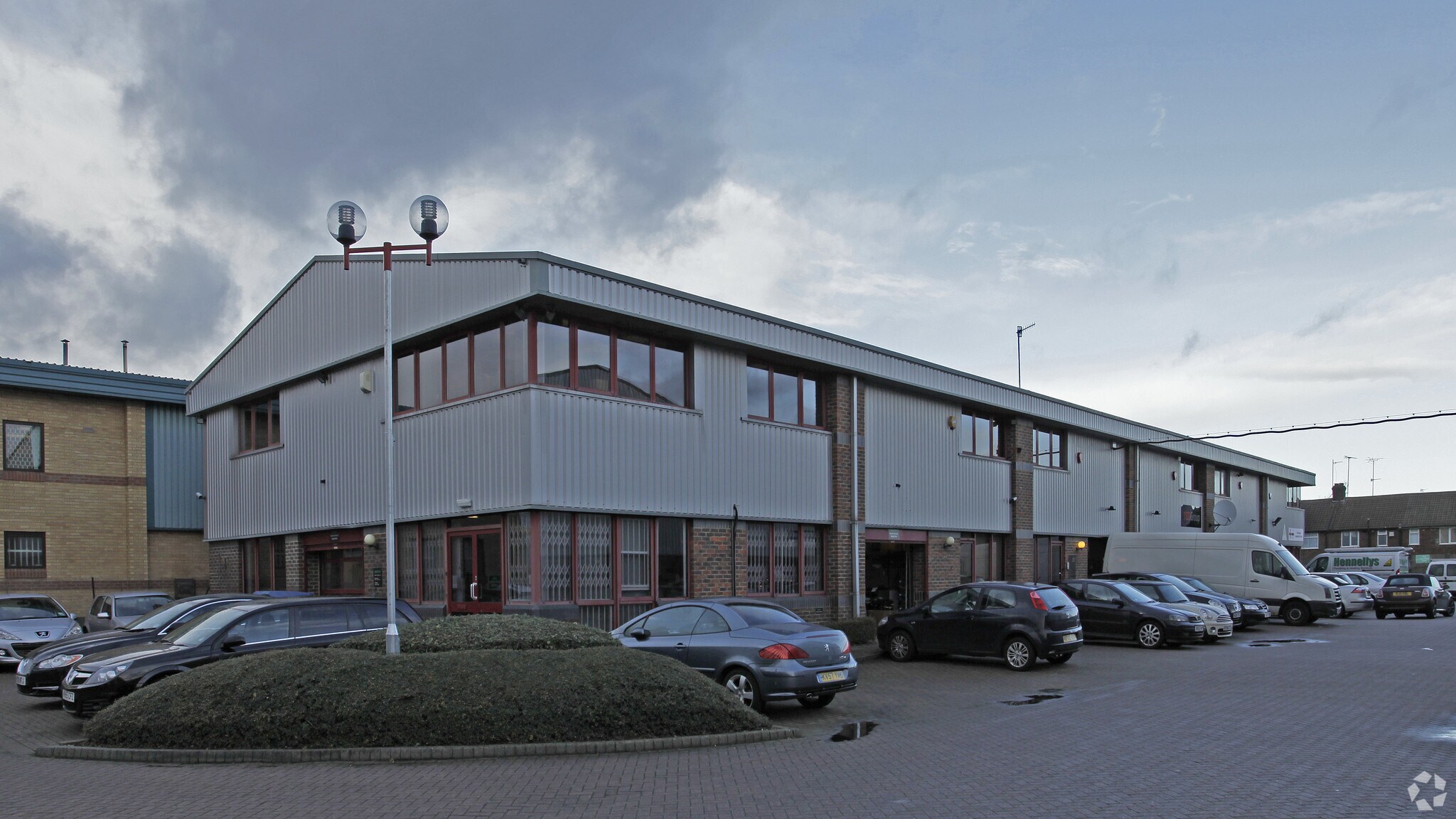 21-26 Laporte Way, Luton for sale Primary Photo- Image 1 of 1