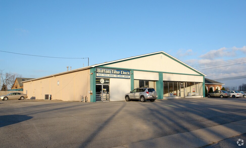 1942-1946 Colvin Blvd, Tonawanda, NY for sale - Primary Photo - Image 1 of 1