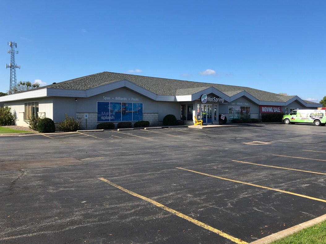 572-576 Theater Rd, Onalaska, WI for sale Building Photo- Image 1 of 1