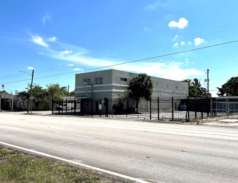 2000 N Dixie Hwy, Hollywood, FL for sale - Building Photo - Image 1 of 22