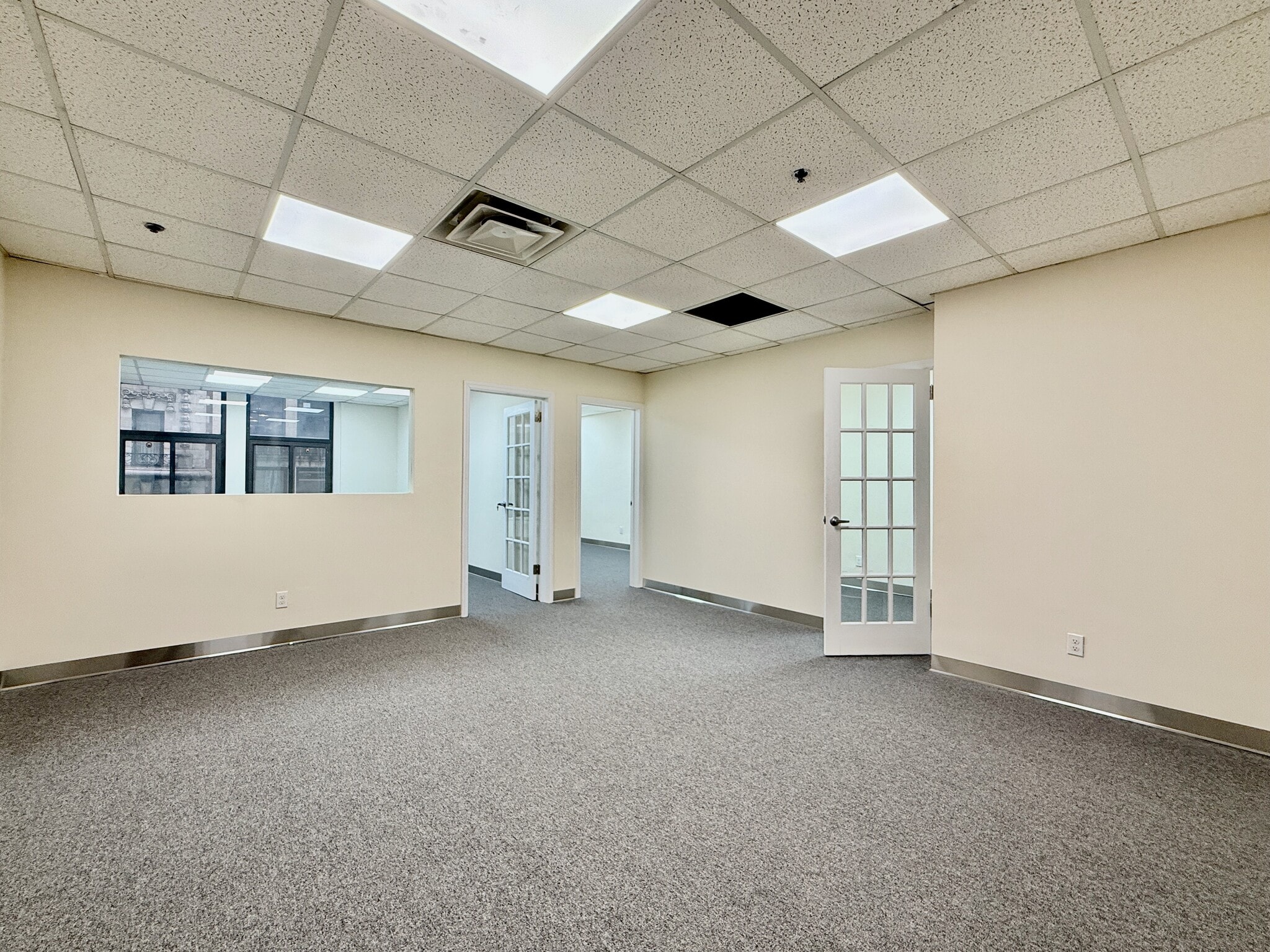 16 W 32nd St, New York, NY for lease Interior Photo- Image 1 of 29