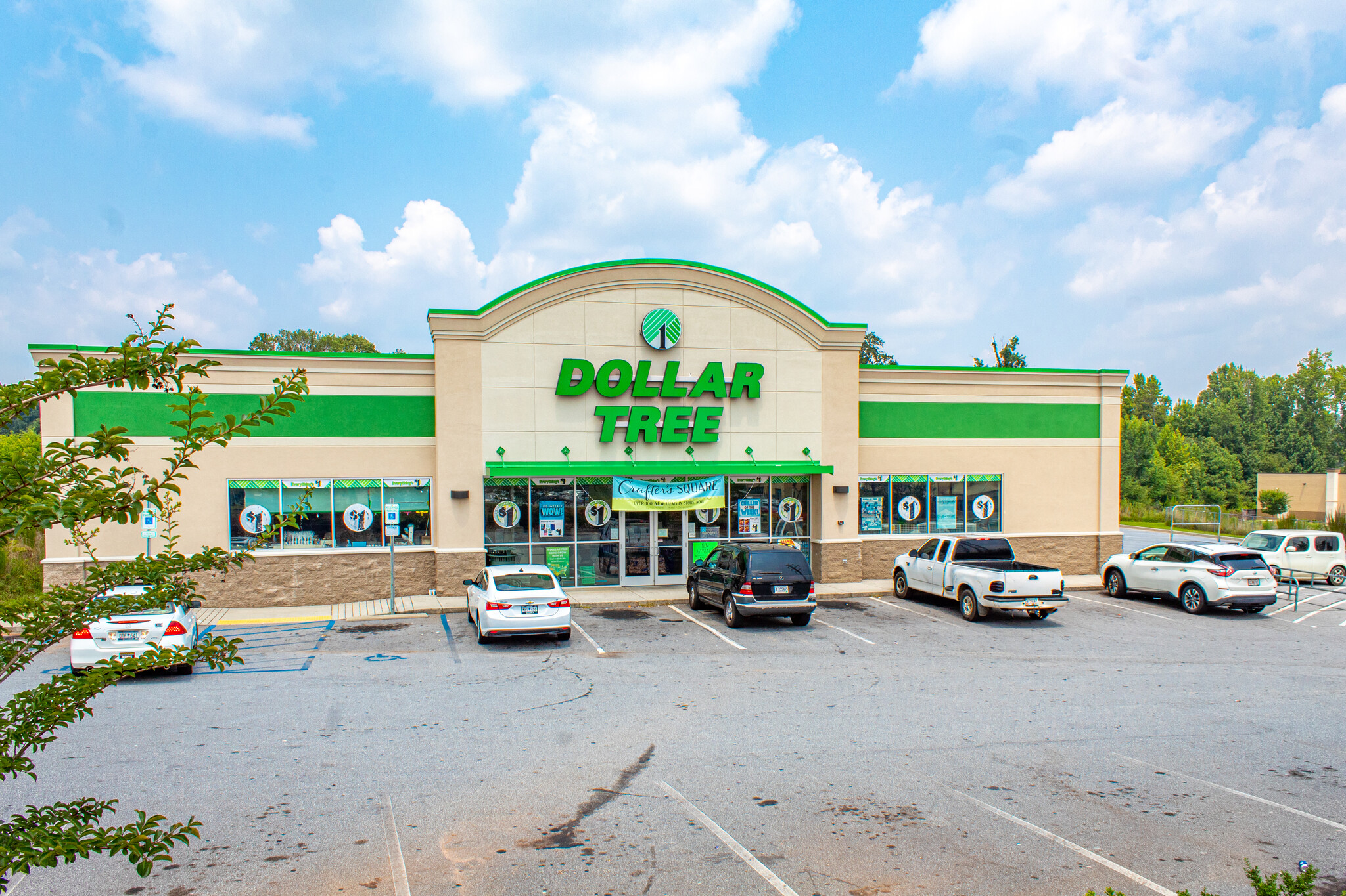 Dollar Tree, Greenville, SC 29617 - Newer 2017 Corp. Lease- Next to ...