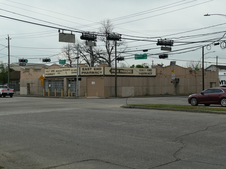6802 Navigation Blvd, Houston, TX for sale - Building Photo - Image 2 of 12