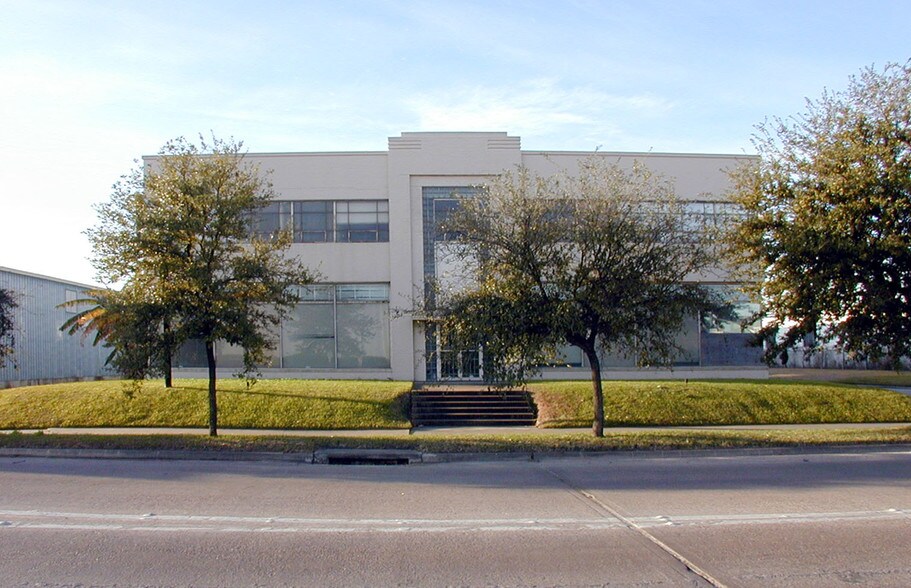 6220 Navigation Blvd, Houston, TX for sale - Building Photo - Image 1 of 1