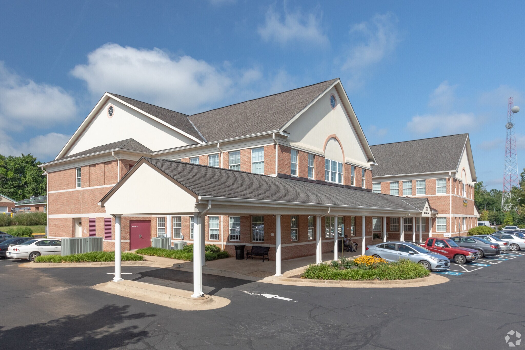 170 W Shirley Ave, Warrenton, VA for sale Primary Photo- Image 1 of 1