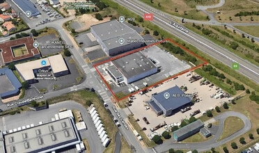 Poitiers, VIE - AERIAL  map view