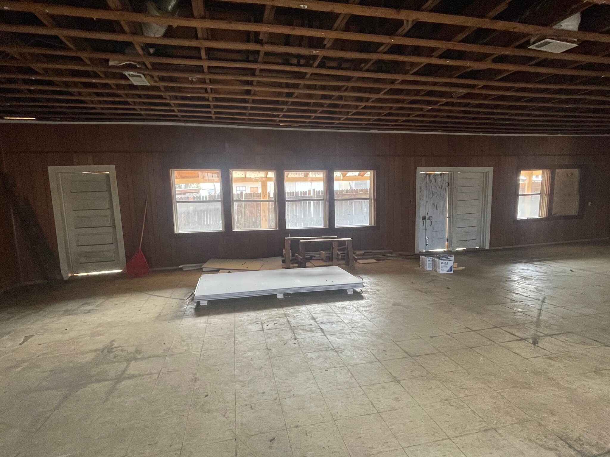 417 S Prairie St, Pilot Point, TX for sale Primary Photo- Image 1 of 1